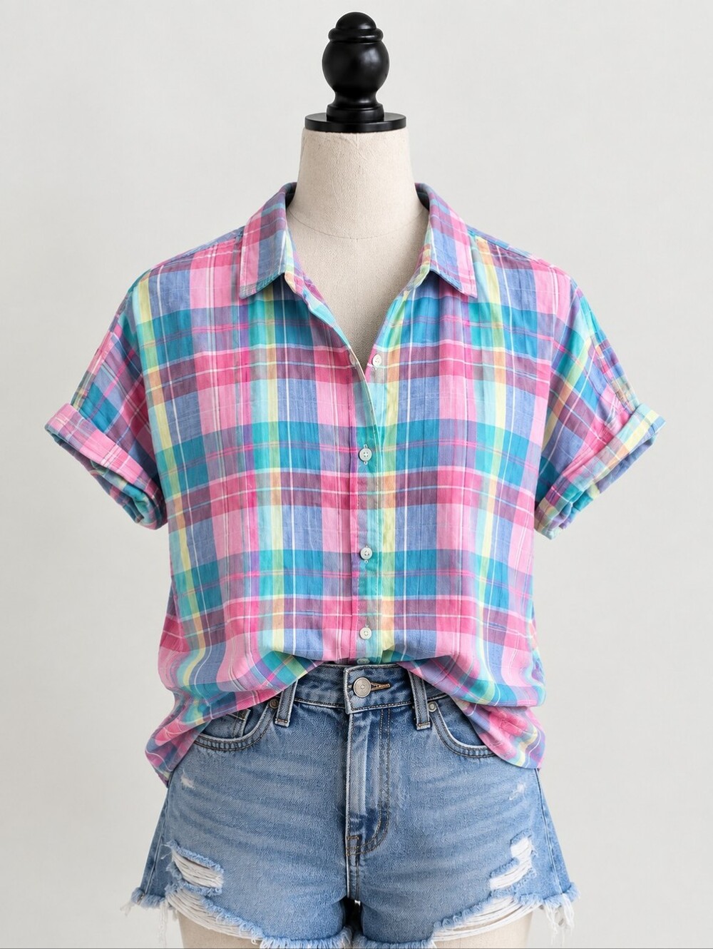 CHAPS Colorful Plaid Short Sleeve Button-Up Shirt – Size M